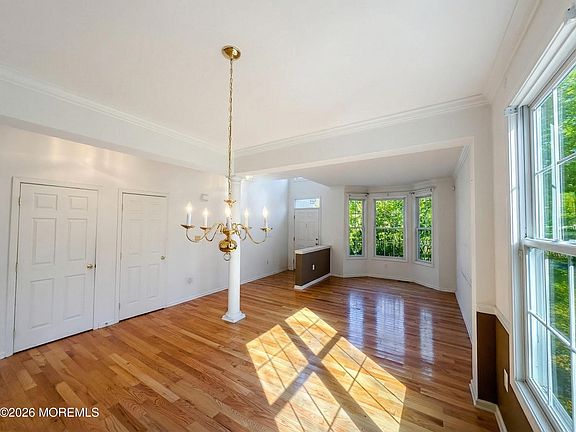 5th image of 37 Walden Court