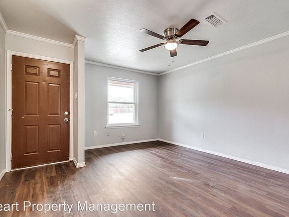 3rd image of 1501 Natches Dr