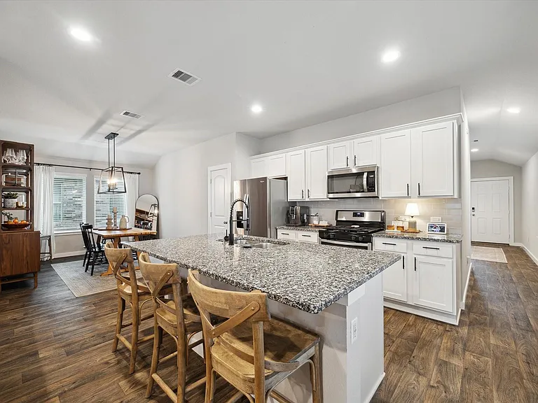 9833 Glen Brook Ln — Photo 8