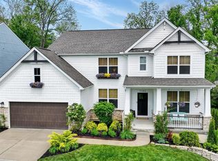 7202 Treetop Ln, Madeira, OH 45243