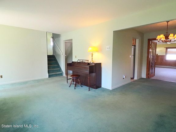 3rd image of 197 Chesterton Ave