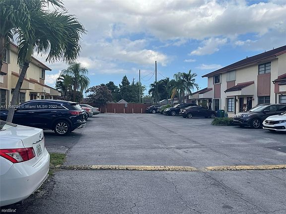 5th image of 133 SW 113th Ave APT 105-11
