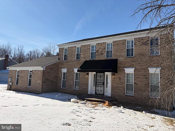 3rd image of 2525 Green Pine Ct