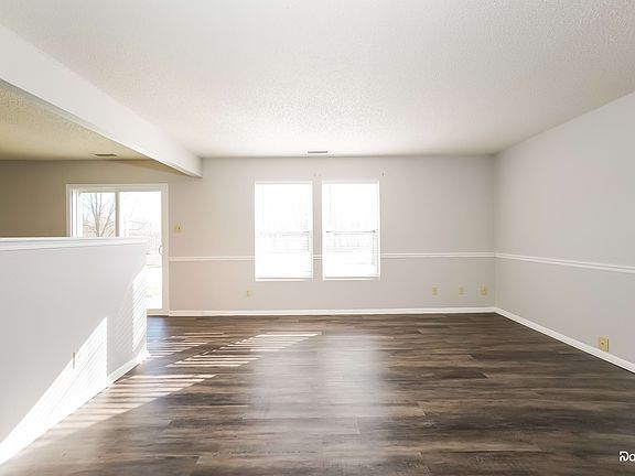 5th image of 709 Harvest Meadow Way