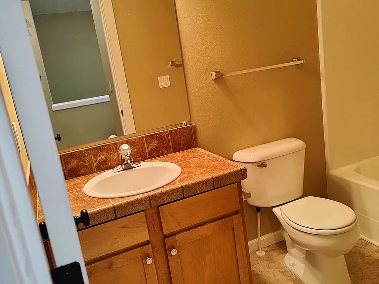 Bathroom next to the bedrooms.