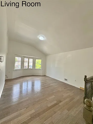 1168 Rockland Ave Photo 1