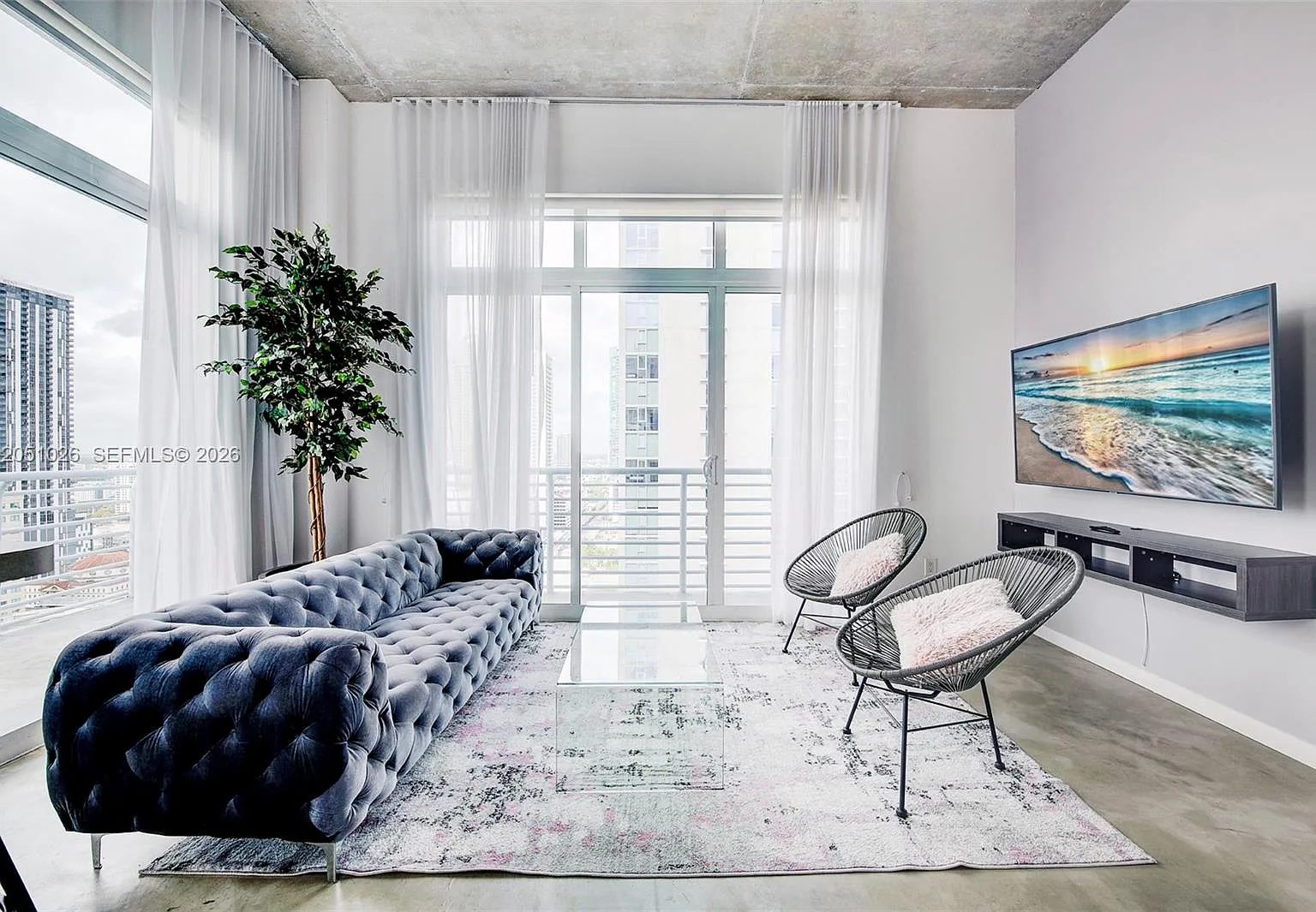 The Loft Downtown Condo — Photo 2