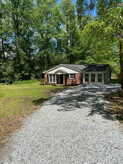 1 Batson Ln