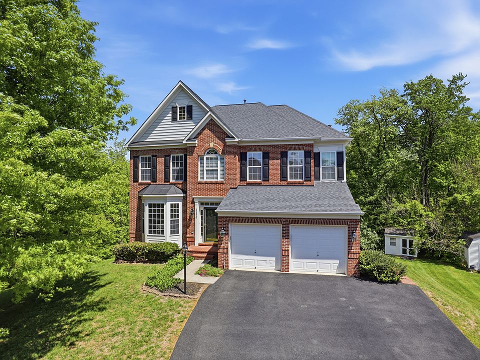 1st image of 42936 Cattail Meadows Pl