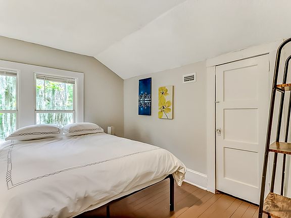 2nd image of 437 Basswood St #14926213