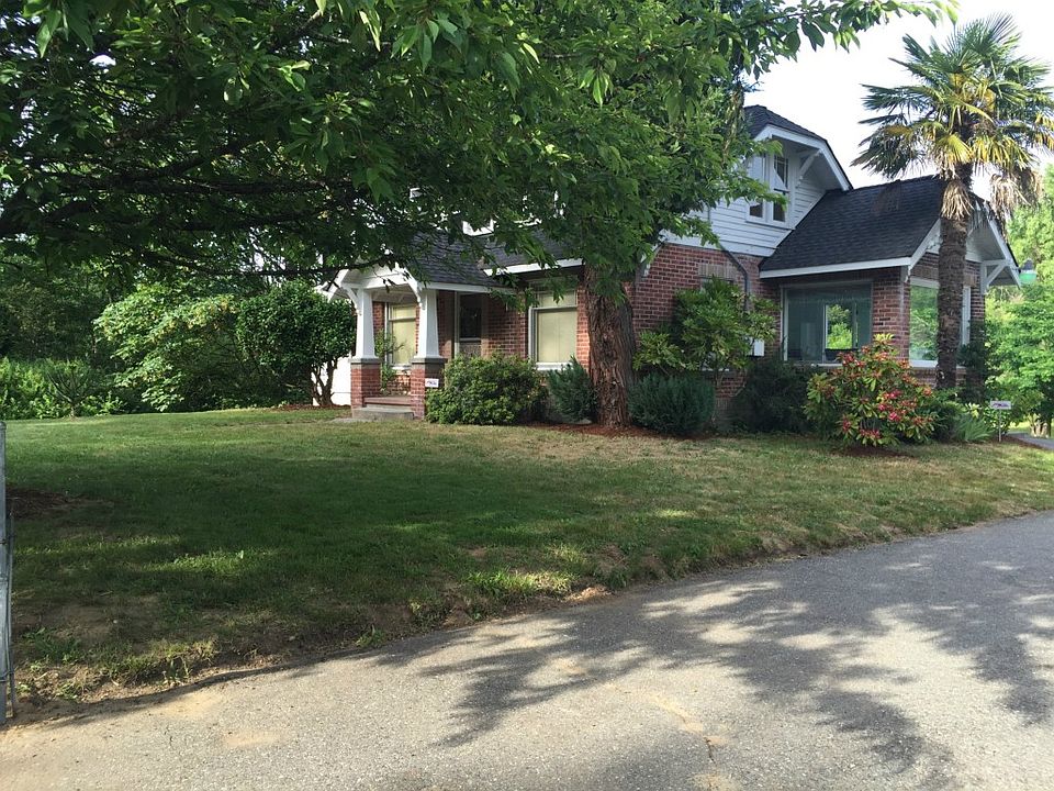 1st image of 8215 Vickery Ave E