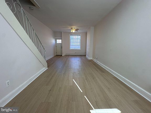 4th image of 3265 Edgemont St #B