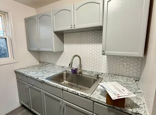 111 Lindegar St FLOOR 1, Linden, NJ 07036
