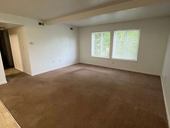 3rd image of 1700-1790 Liberty Ln #68-A