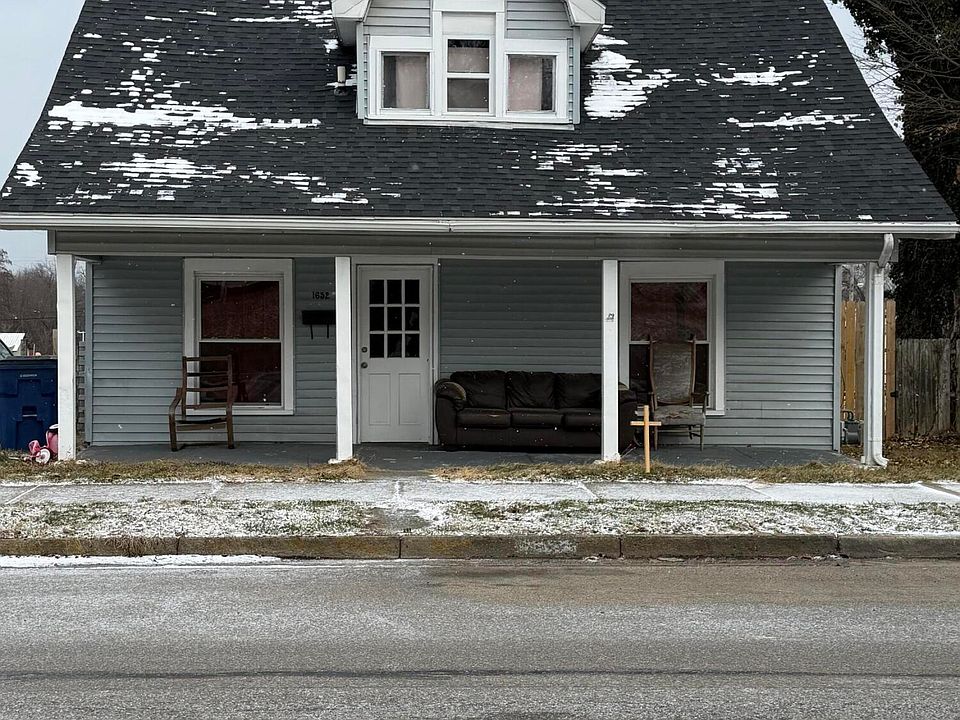 1st image of 1652 Kenton St