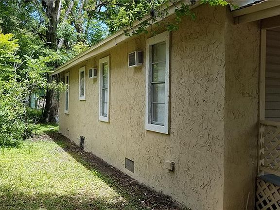 2nd image of 1403 W 23rd St