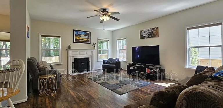 125 Crosspointe Ct — Photo 19