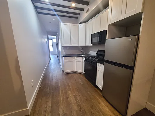 Rented by Cheskel Meisels, LREB | media 18