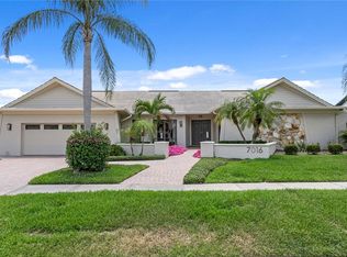 7016 Pelican Island Dr, Rocky Point, FL 33634