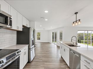 2460 Whippoorwill Cir, Sarasota, FL 34231