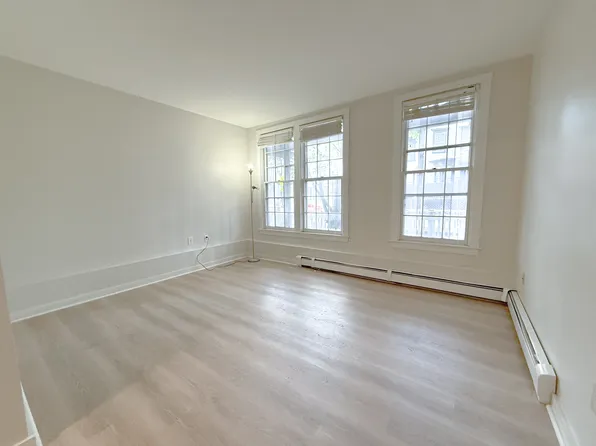 103 River St #1, Cambridge, MA 02139