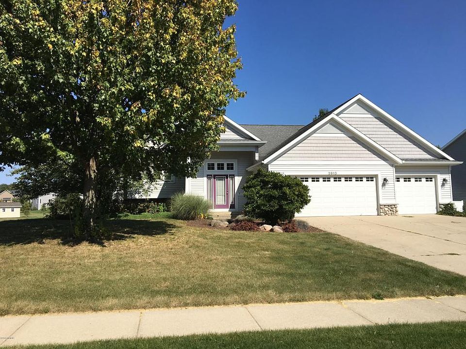 1st image of 3913 Acadia Dr