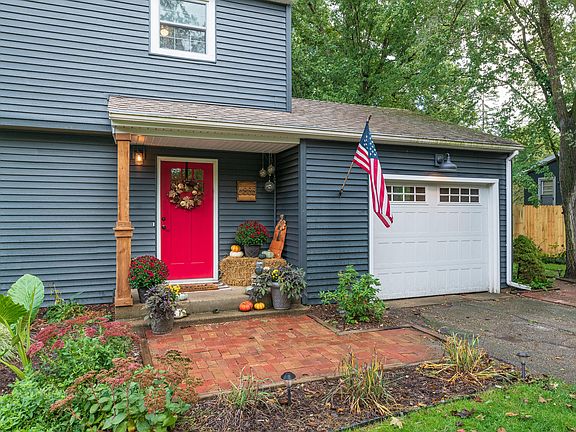 2nd image of 6833 Welbury St