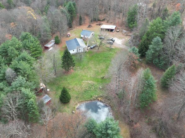 1650 Getout Run Rd, Rock Cave, WV 26234