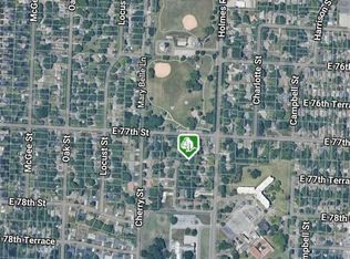 7713 Kenwood Ave, Kansas City, MO 64131