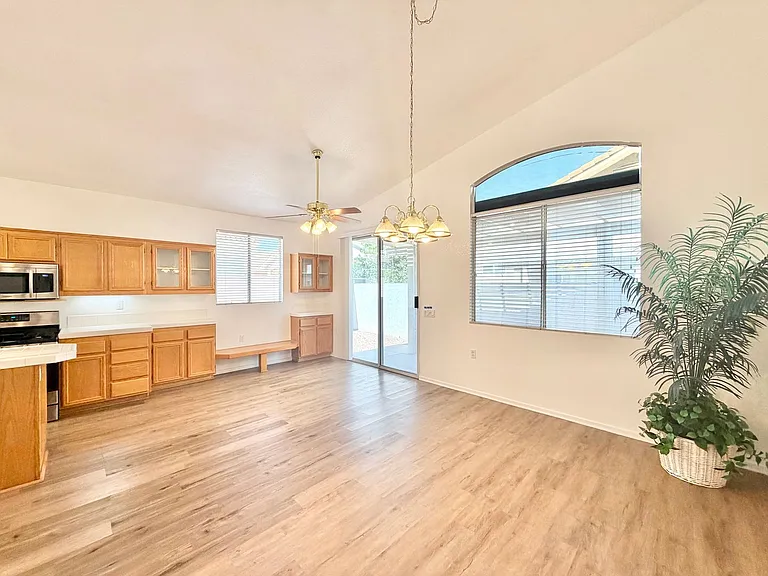 26805 China Dr — Photo 12