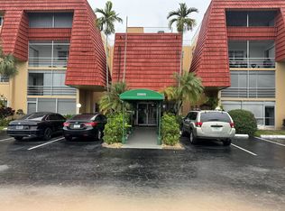 22605 SW 66th Ave APT 201, Boca Raton, FL 33428