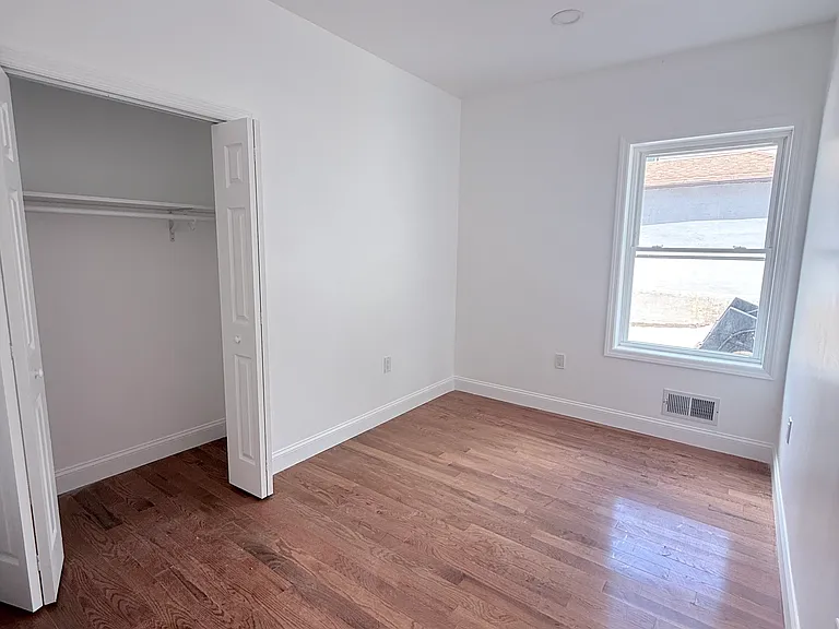 41 Sampson St #1 — Photo 9
