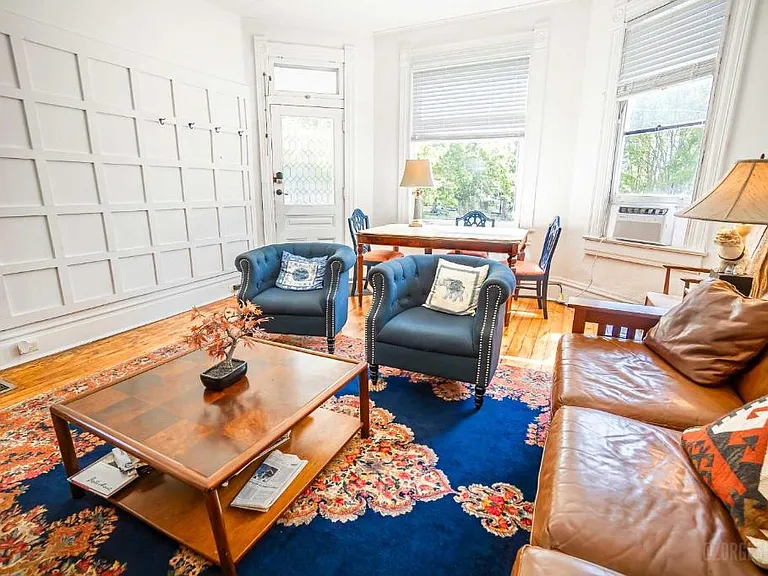 1011 Ann St — Photo 4