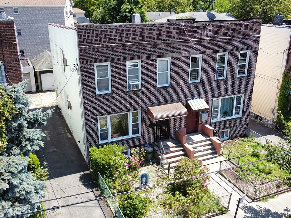 1st image of 2852 Randall Ave