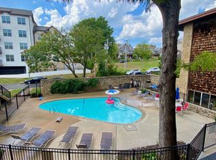 4515 Headwood Dr APT 7, Kansas City, MO 64111