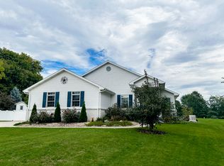 137 Juneway Dr, Utica, IL 61373