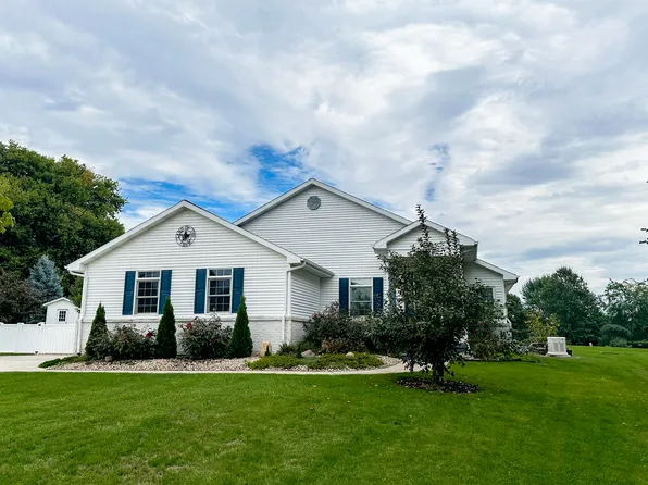 137 Juneway Dr, Utica, IL 61373