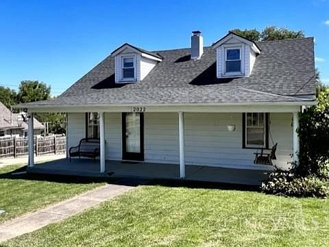 2nd image of 2022 Parkamo Ave