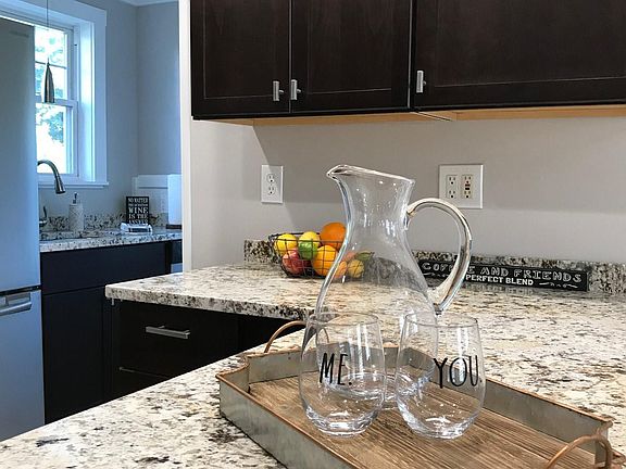 2nd image of 12 1/2 Osborne St #1