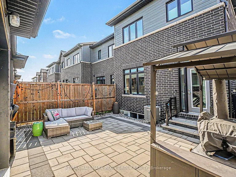 618 Mikinak Rd — Photo 32