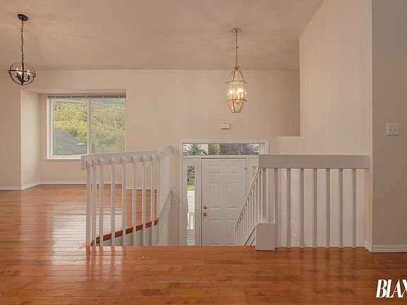 4th image of 19243 Trail Bay Dr