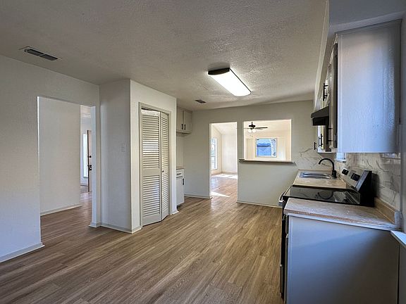 4th image of 4306 Boros Dr