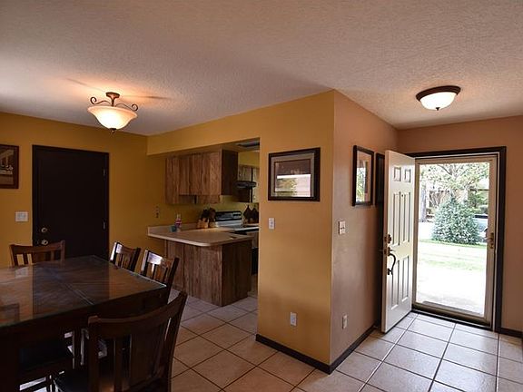4th image of 237 Colombo Dr