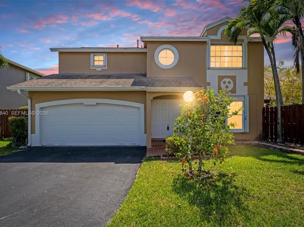 10065 NW 54th Ter, Doral, FL 33178