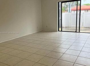 11622 Nw  11th St, Hollywood, FL 33026