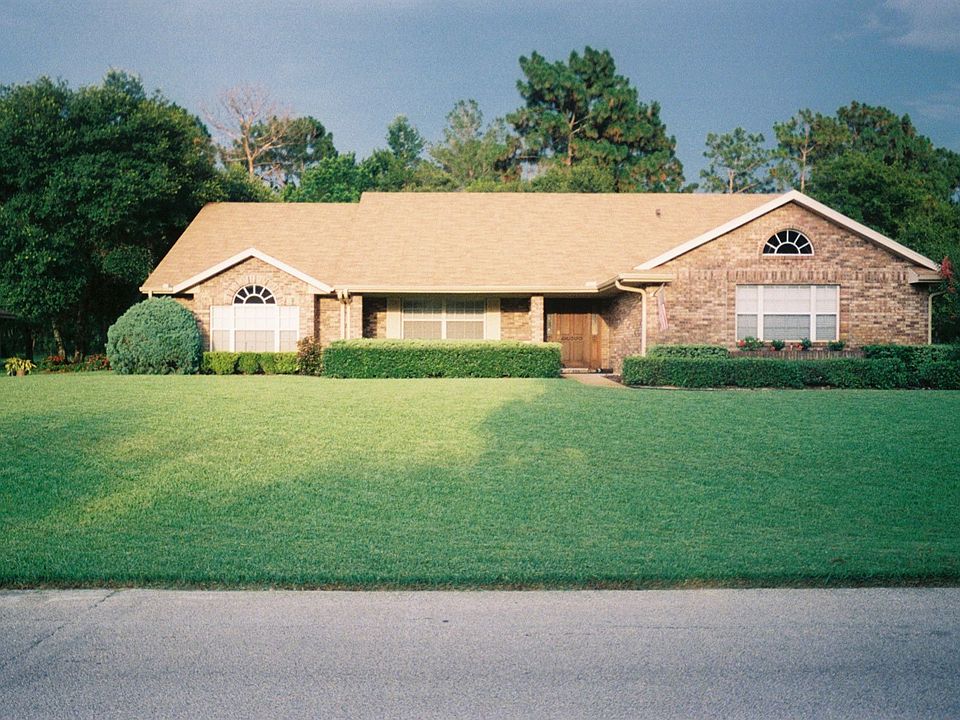 Front Street View - W to E