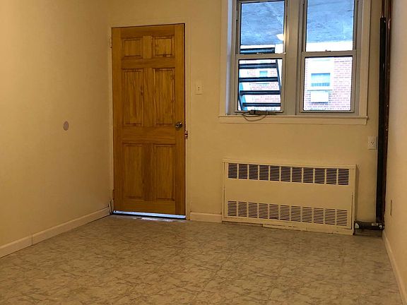4th image of 2642 Harway Ave #1FL