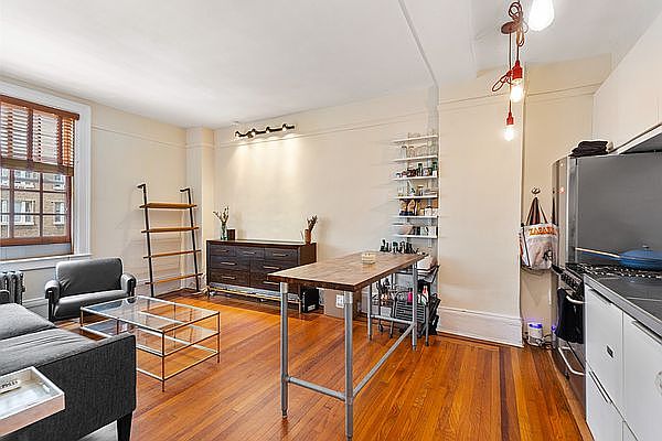 1st image of 527 W 110th St APT 71