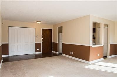 5th image of 1118 N Dale Ave APT 2F