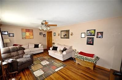 4th image of 108 Eastwood Dr